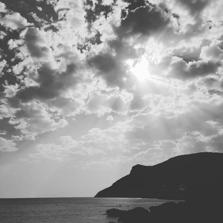 By The Sea Rooms, Avlaki Pórto Ráfti 外观 照片